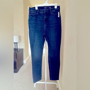 Old Navy - FitsYou Extra High-Waisted Rockstar Super-Skinny Jeans - Size 14-18